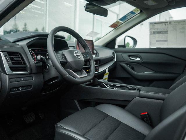 Photo of 2026 White Pearl Nissan Rogue