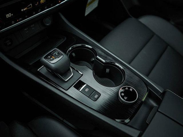 Photo of 2026 White Pearl Nissan Rogue