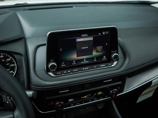 Photo of 2026 White Pearl Nissan Rogue