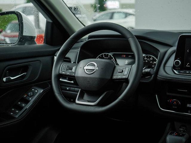 Photo of 2026 White Pearl Nissan Rogue