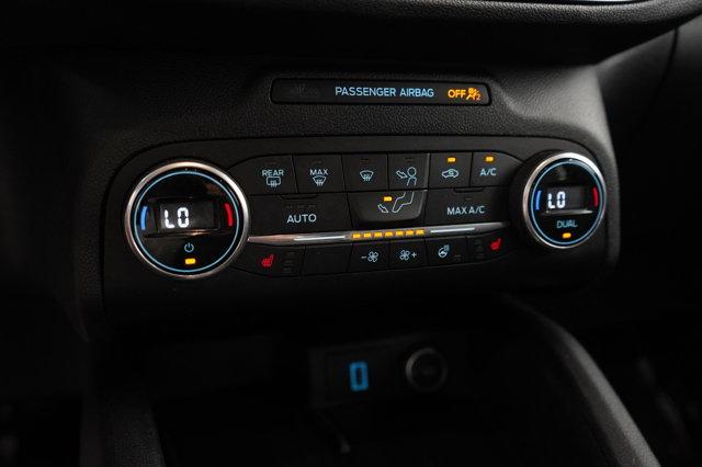 Photo of 2020 White Ford Escape