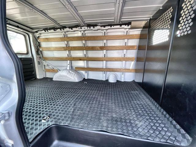 Photo of 2024 Summit White GMC Savana 2500