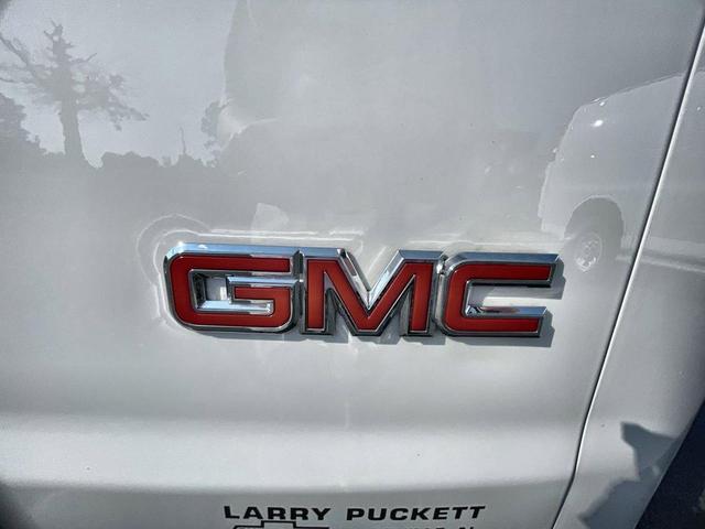 Photo of 2024 Summit White GMC Savana 2500