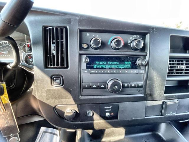 Photo of 2024 Summit White GMC Savana 2500