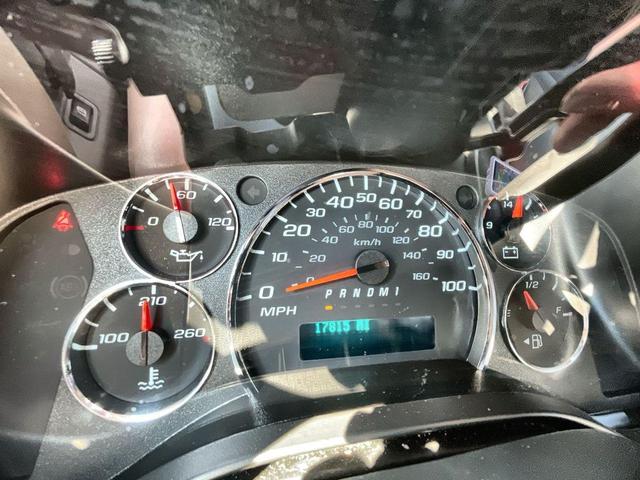 Photo of 2024 Summit White GMC Savana 2500