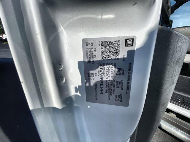 Photo of 2024 Summit White GMC Savana 2500
