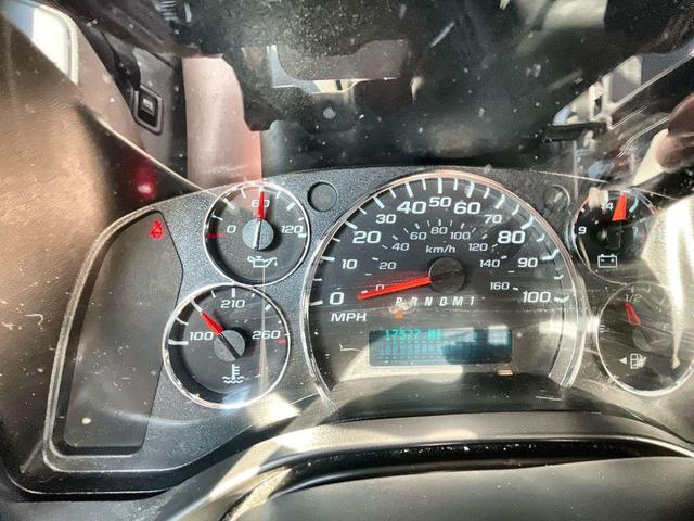 Photo of 2024 Summit White GMC Savana 2500