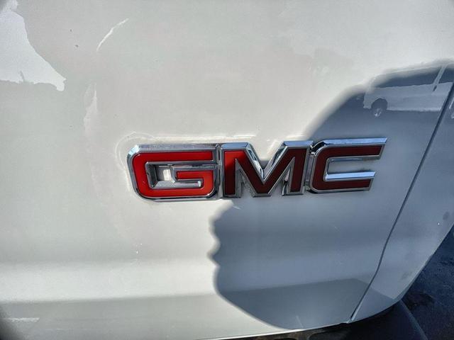 Photo of 2024 Summit White GMC Savana 2500