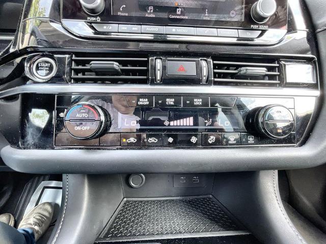 Photo of 2024 Gun Metallic Nissan Pathfinder