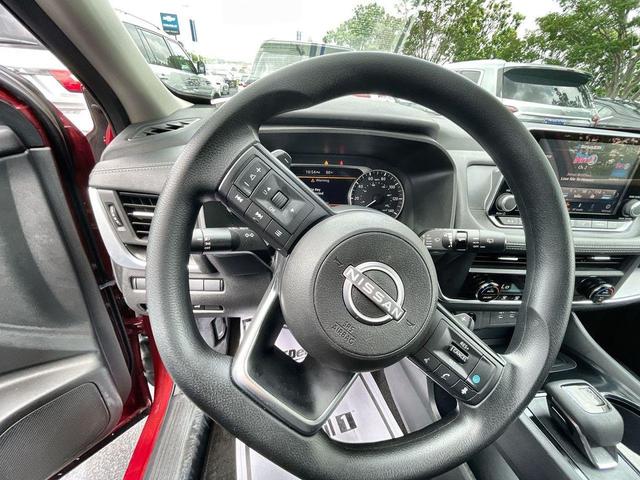 Photo of 2024 Scarlet Ember Tintcoat Nissan Rogue