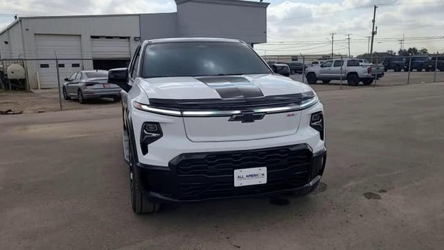 Photo of 2024 Summit White Chevrolet Silverado EV