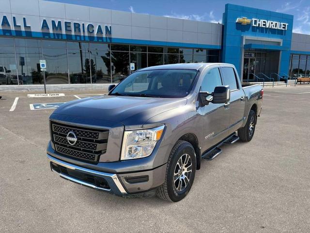 Photo of 2024 Gun Metallic Nissan Titan