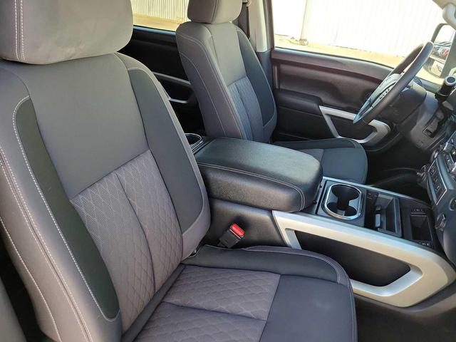 Photo of 2024 Gun Metallic Nissan Titan