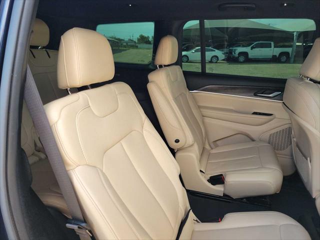Photo of 2023 Midnight Sky Jeep Grand Cherokee L
