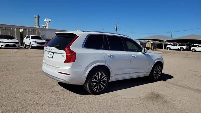 Photo of 2022 White Volvo XC90