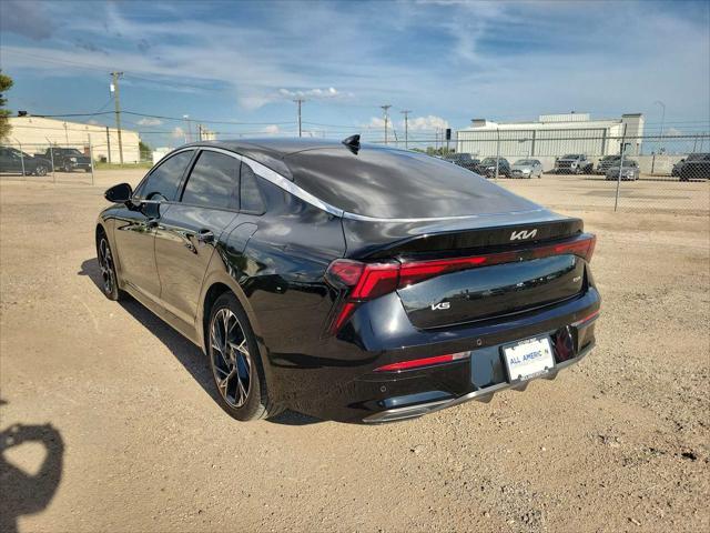 Photo of 2025 Aurora Black Pearl Kia K5