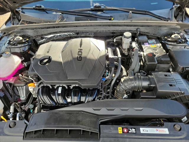 Photo of 2025 Aurora Black Pearl Kia K5