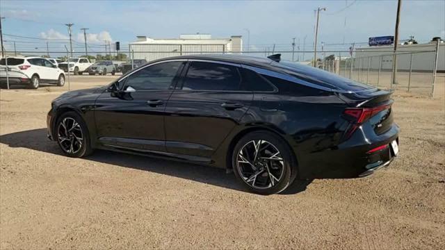 Photo of 2025 Aurora Black Pearl Kia K5