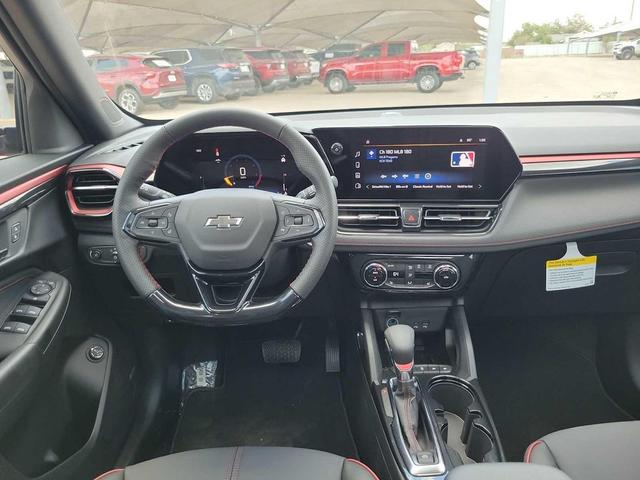 Photo of 2026 GAS APEX RED Chevrolet Trailblazer