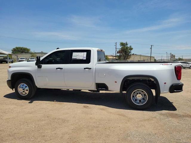 Photo of 2025 Summit White Chevrolet Silverado 3500