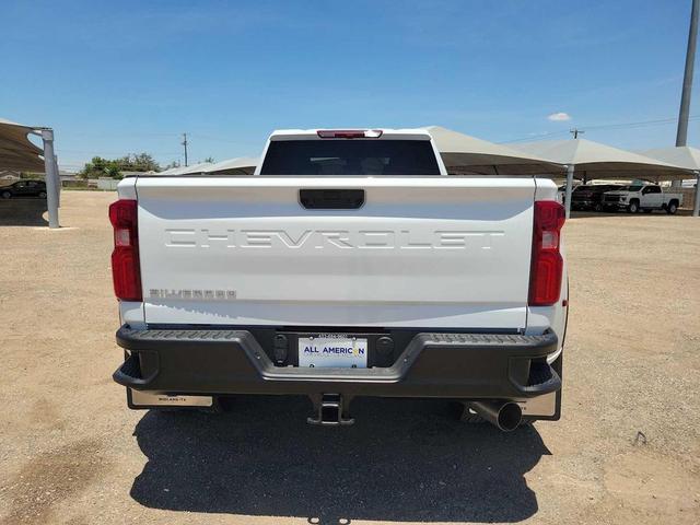 Photo of 2025 Summit White Chevrolet Silverado 3500