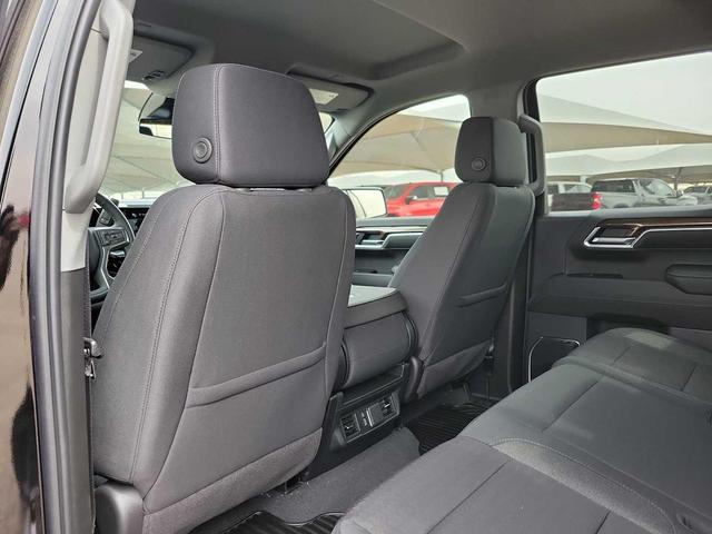 Photo of 2025 Black Chevrolet Silverado 1500