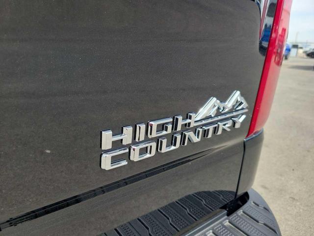 Photo of 2025 Black Chevrolet Silverado 1500