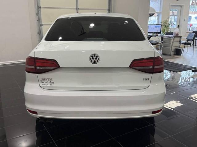 Photo of 2017 White Volkswagen Jetta