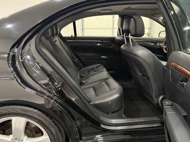 Photo of 2010 Black Mercedes-Benz S-Class