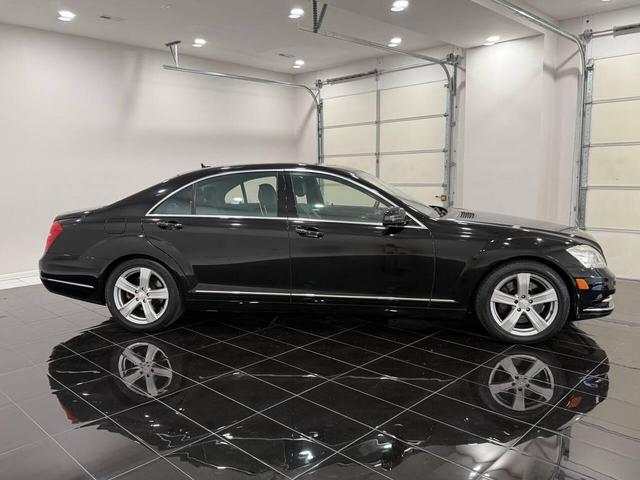Photo of 2010 Black Mercedes-Benz S-Class