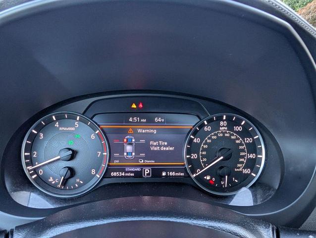 Photo of 2019 White INFINITI QX50