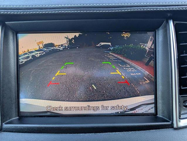 Photo of 2019 White INFINITI QX50