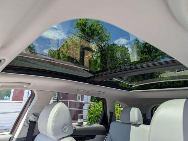 Photo of 2019 Brown Kia Sorento