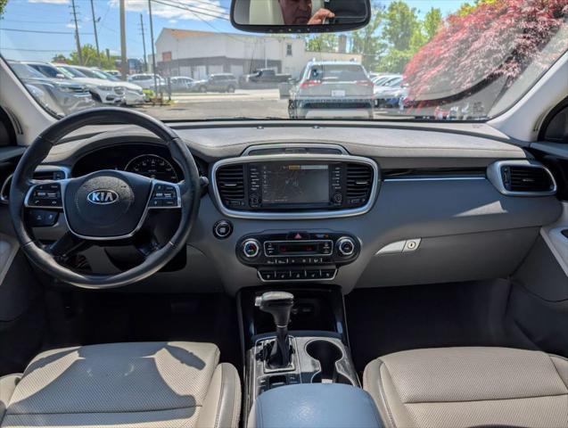 Photo of 2019 Brown Kia Sorento
