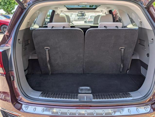 Photo of 2019 Brown Kia Sorento