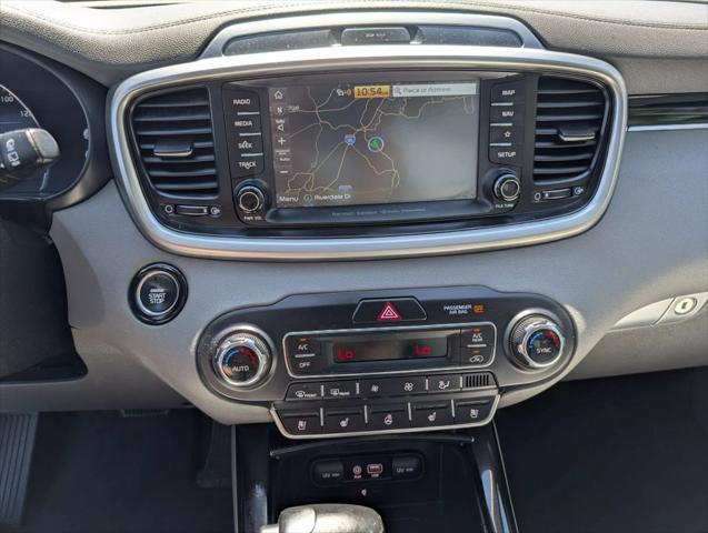 Photo of 2019 Brown Kia Sorento