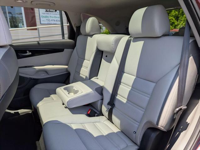 Photo of 2019 Brown Kia Sorento