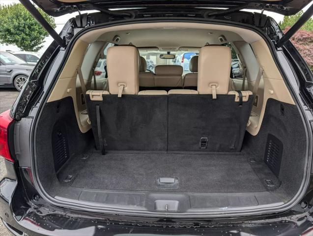 Photo of 2019 Black Nissan Pathfinder