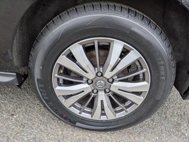 Photo of 2019 Black Nissan Pathfinder