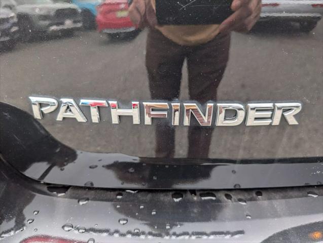 Photo of 2019 Black Nissan Pathfinder