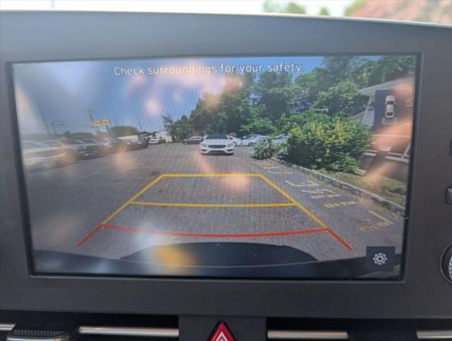Photo of 2021 Black Hyundai ELANTRA