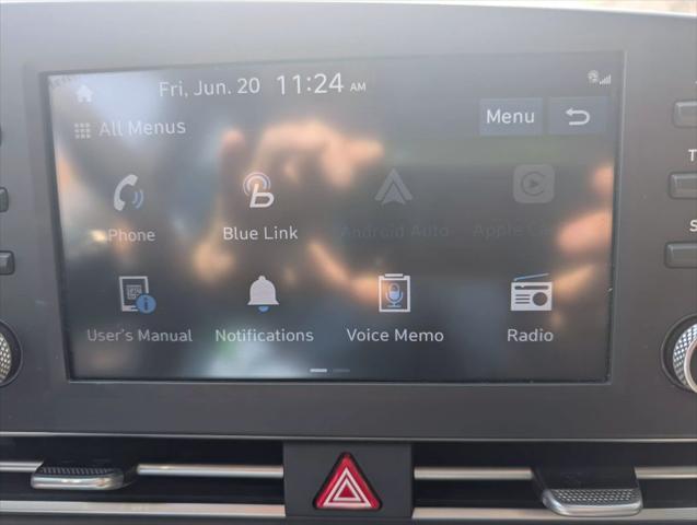 Photo of 2021 Black Hyundai ELANTRA