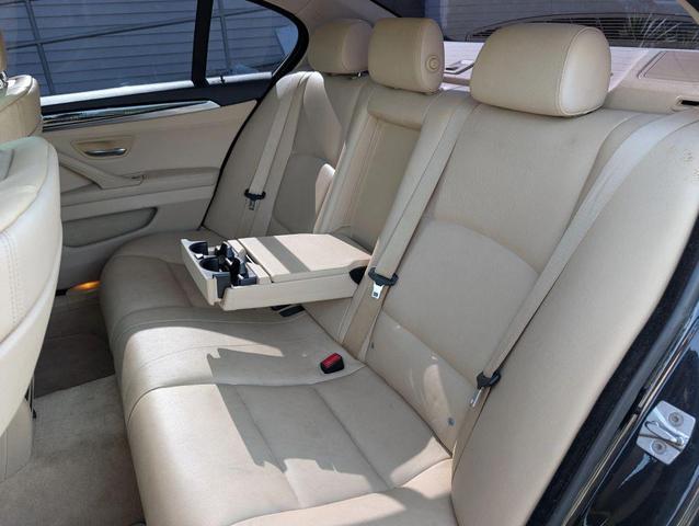 Photo of 2011 Black BMW 535