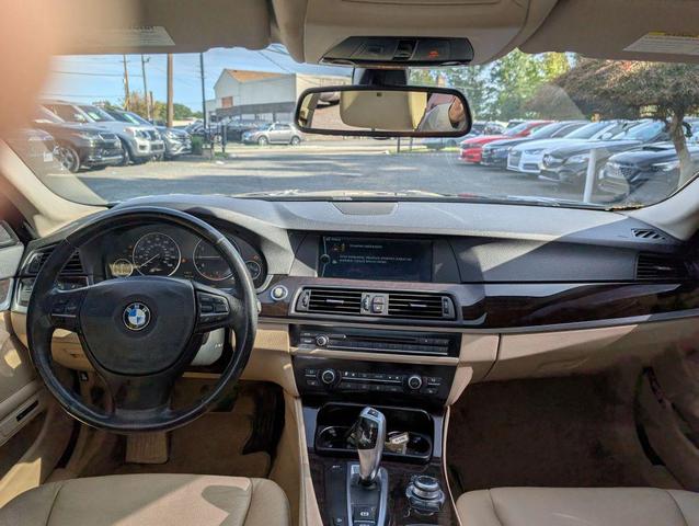 Photo of 2011 Black BMW 535