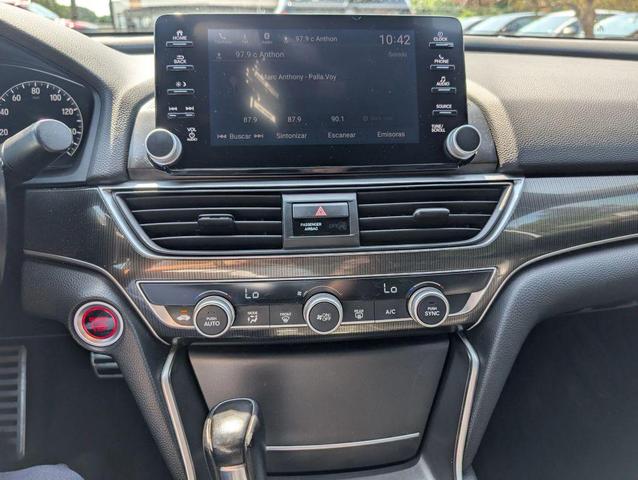 Photo of 2018 White Honda Accord