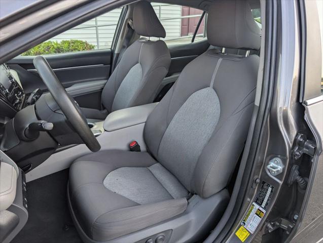 Photo of 2021 Gray Toyota Camry