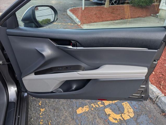 Photo of 2021 Gray Toyota Camry