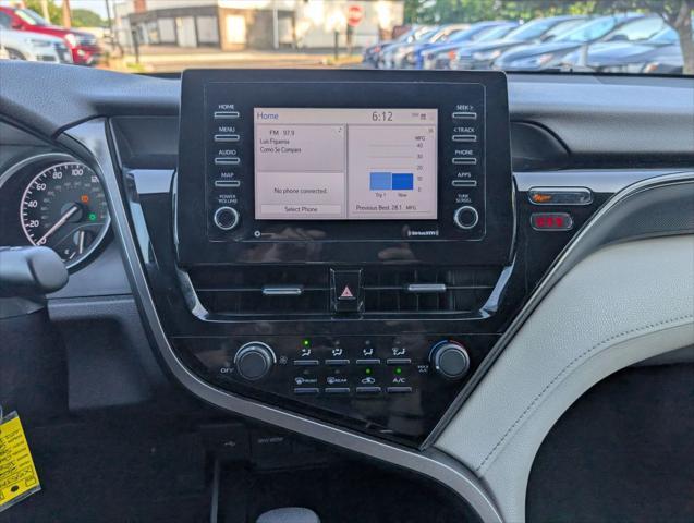 Photo of 2021 Gray Toyota Camry