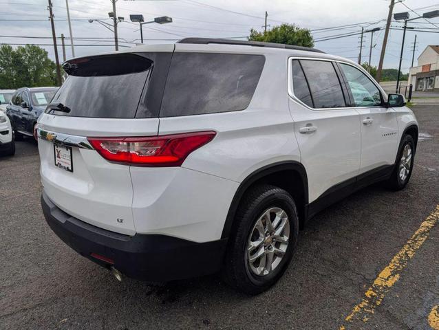 Photo of 2021 White Chevrolet Traverse