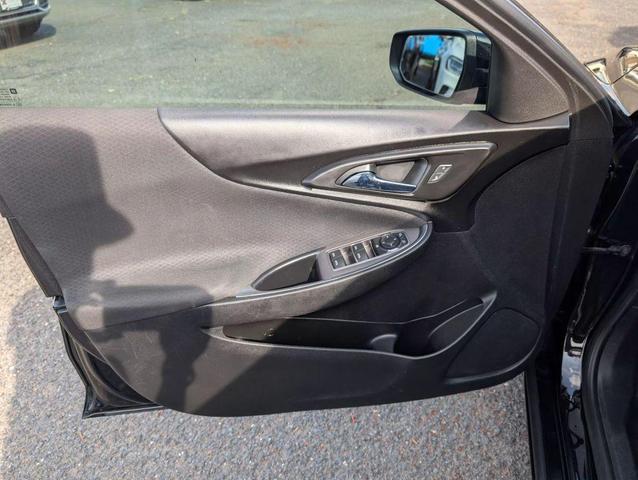 Photo of 2020 Black Chevrolet Malibu